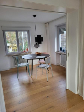 1 Schlafzimmer mit Balkon Top 4